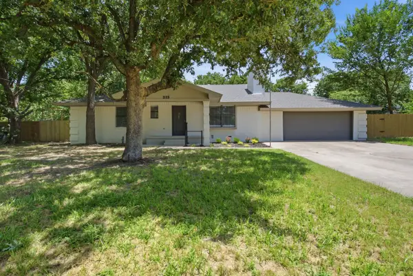 215 Cherry Street, Weatherford, TX 76086