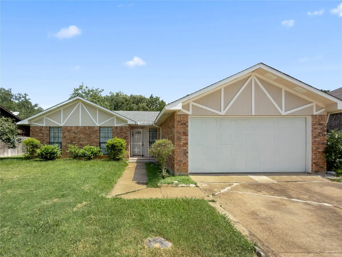 7717 Acapulco Road, Fort Worth, TX 76112 - #1