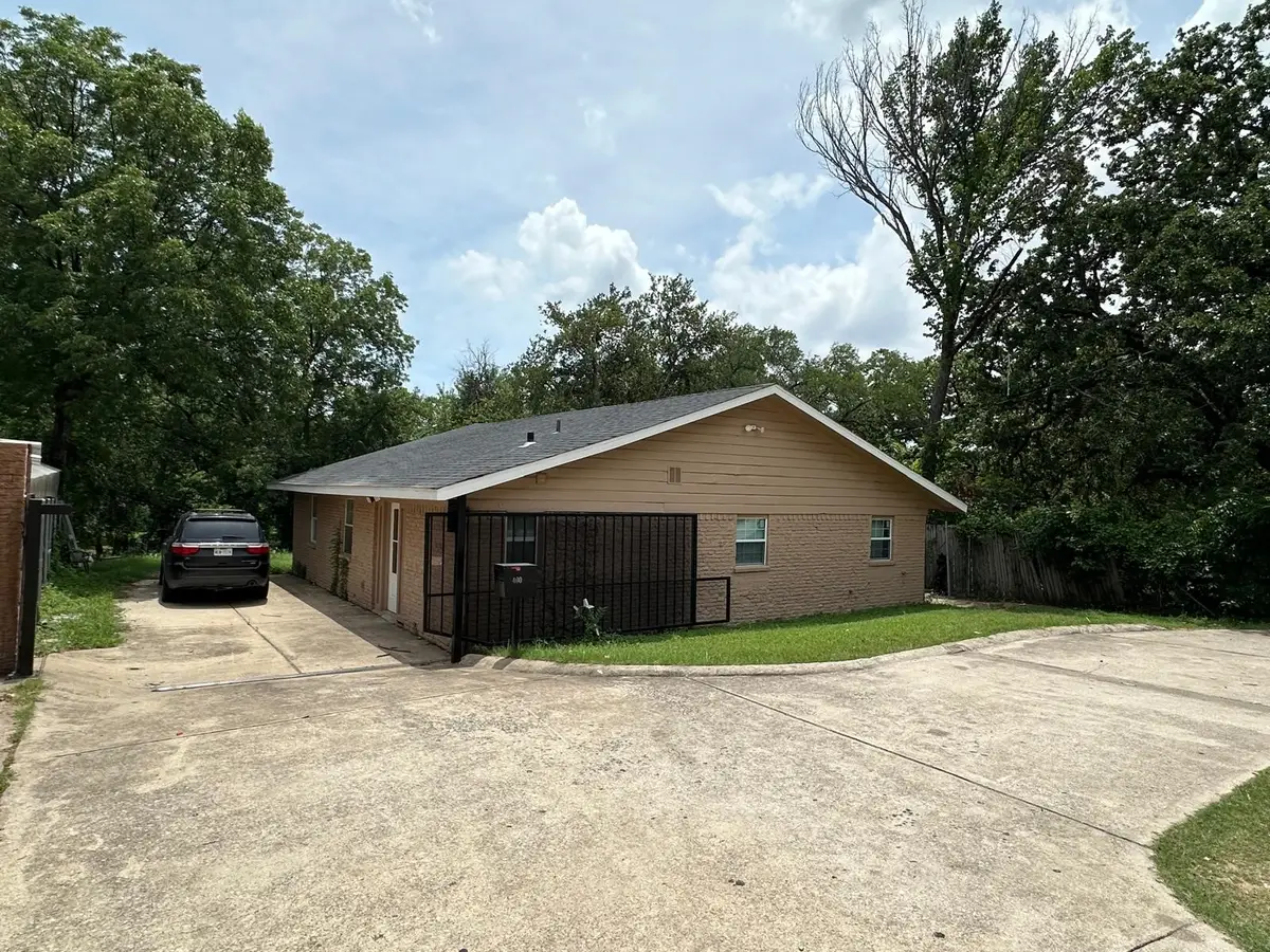 400 E Shady Grove Road, Irving, TX 75060 - #1