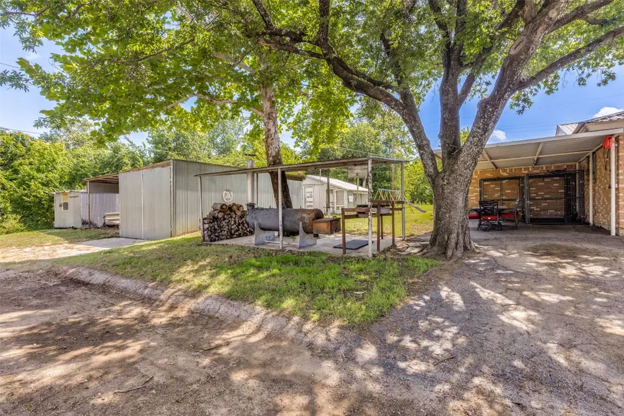 401 S Vick Street, Decatur, TX 76234 - #3