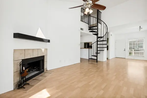 7151 Gaston Avenue #902, Dallas, TX 75214