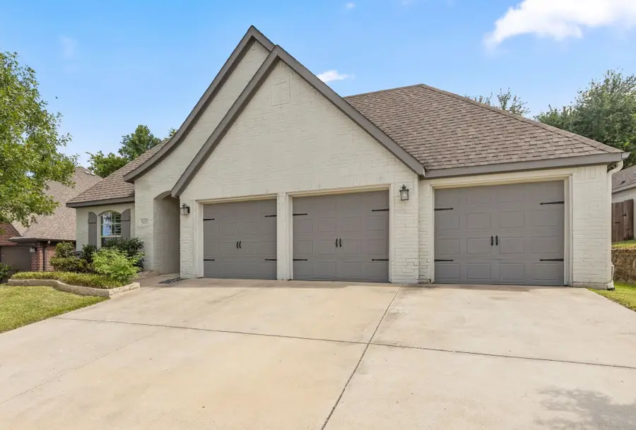 505 Inwood Street, Benbrook, TX 76126 - #3