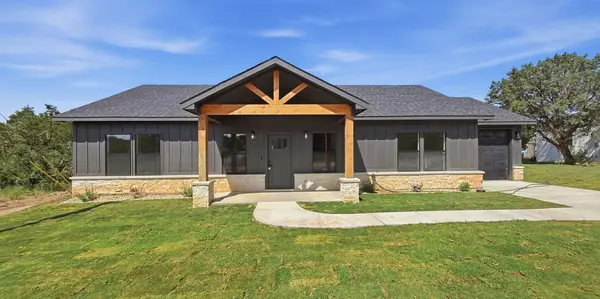 2310 Morningside Drive, Granbury, TX 76048