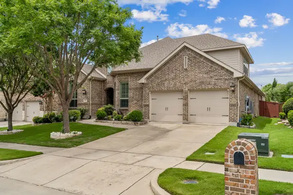 329 Hitch Wagon Drive, McKinney, TX 75071