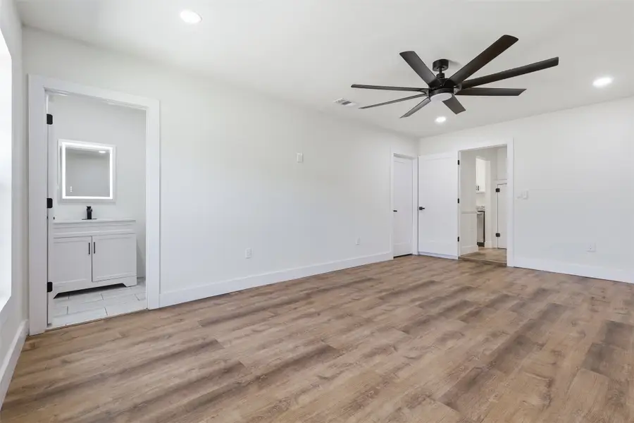 318 NE Michael Drive, Burleson, TX 76028 - #3