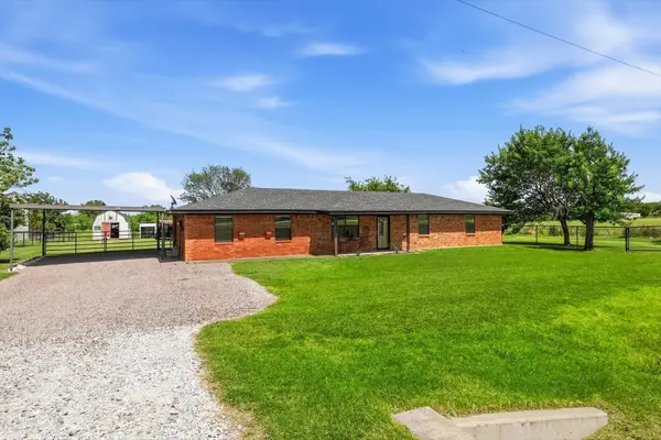 9238 Indian Trail, Sanger, TX 76266