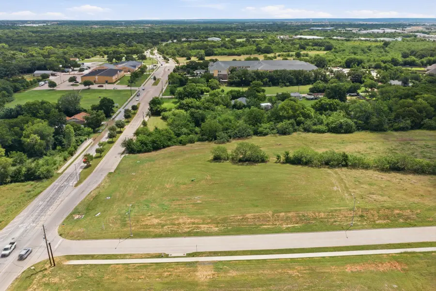 1340 W Broad Street, Mansfield, TX 76063 - #2