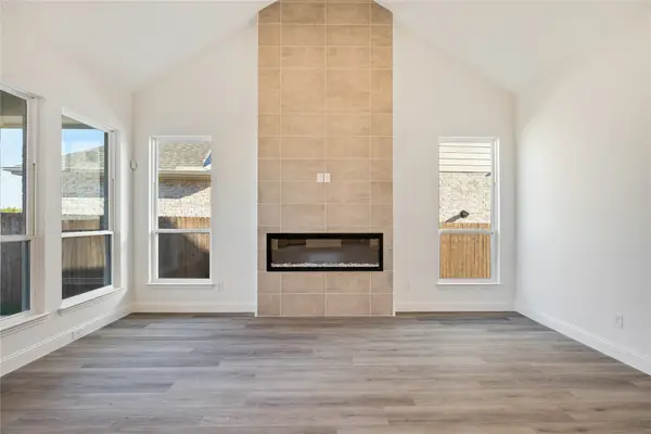 2906 Wallis Drive, Melissa, TX 75454