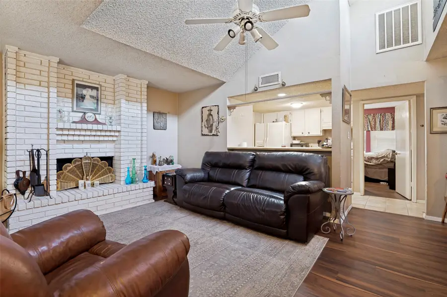4615 Timber Run Drive, Arlington, TX 76001 - #2