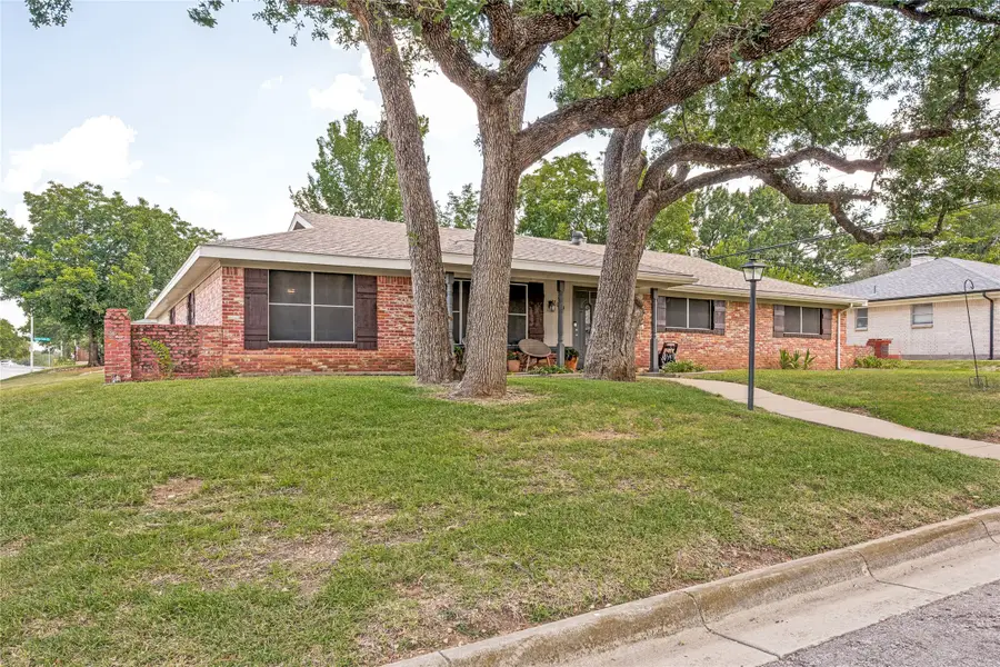 5024 Fall River Drive, Fort Worth, TX 76103 - #2