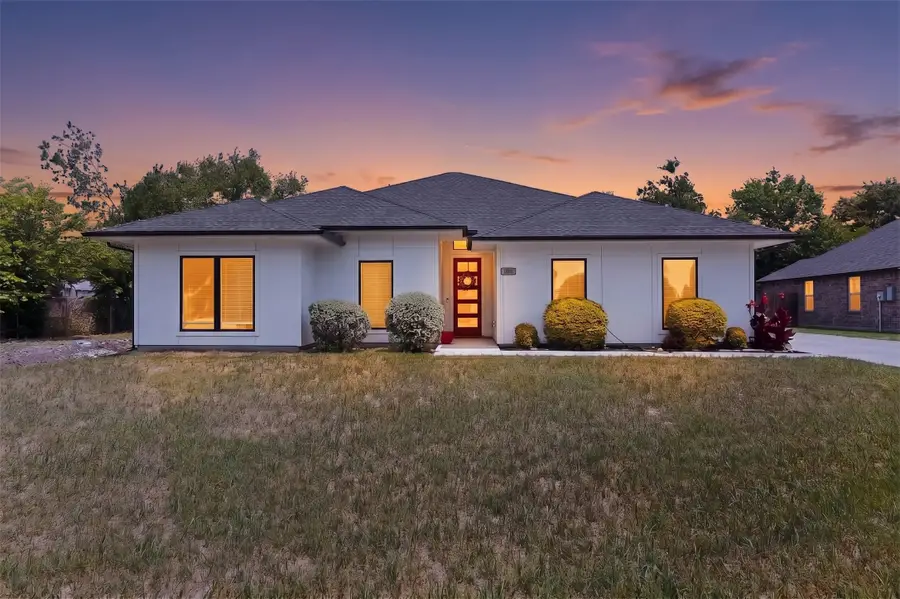 115 Dunlap Street, Waxahachie, TX 75165 - #2