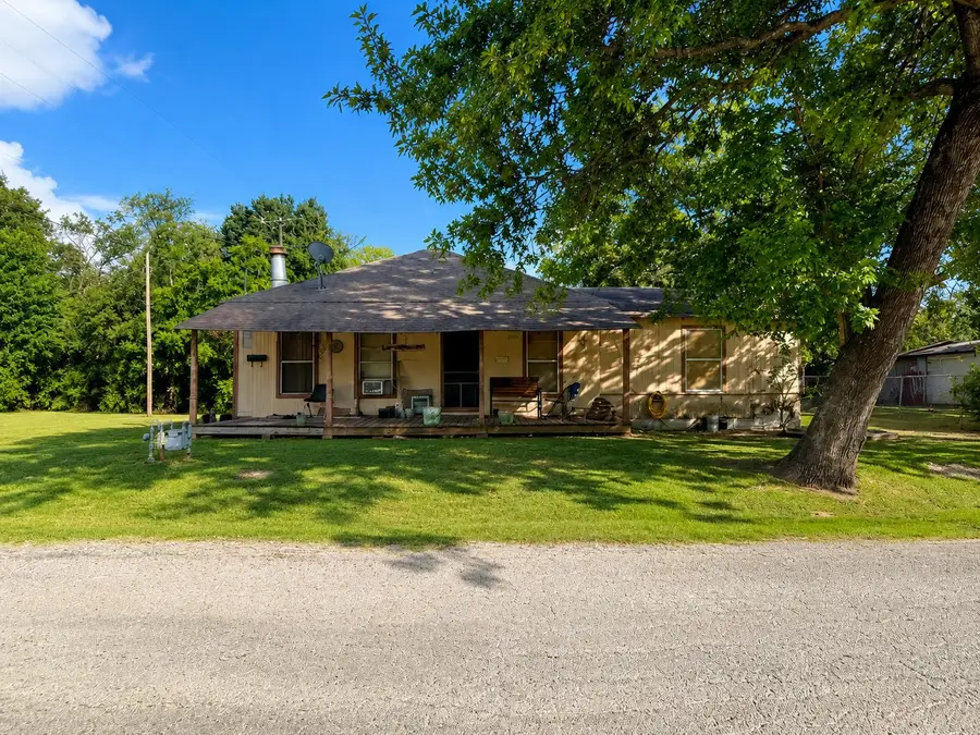 601 SW 2nd Street, Kerens, TX 75144 - #2