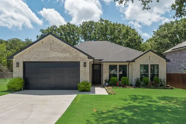 112 Indian Oaks Trail, West Tawakoni, TX 75474