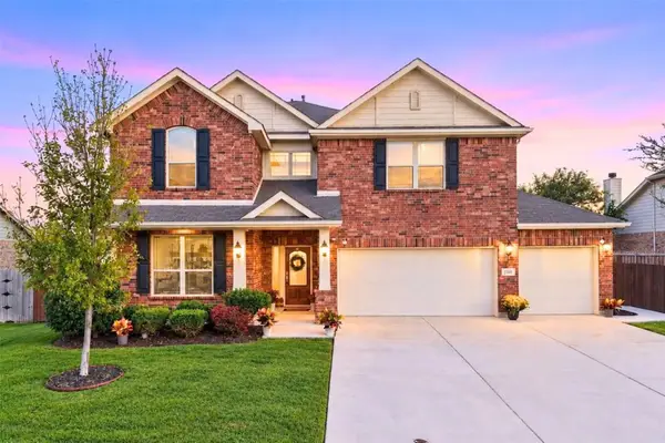 1533 Fallingwater Trail, Fort Worth, TX 76052