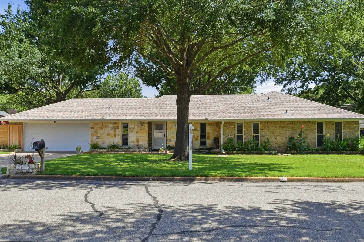 503 Mockingbird Street, Bonham, TX 75418 - #1