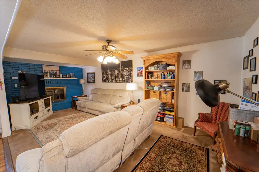 1114 W Dyer Street, Breckenridge, TX 76424 - #2