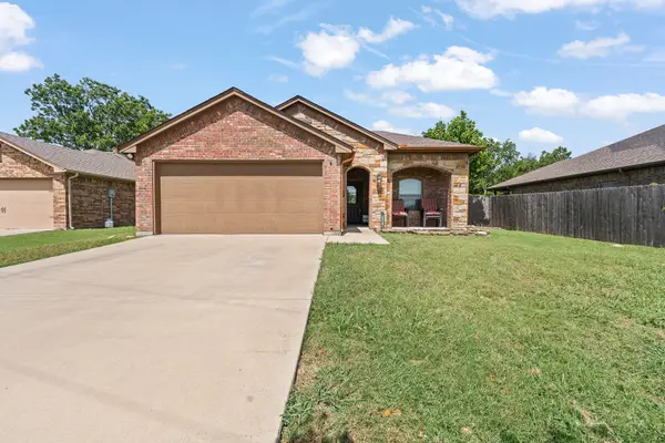 417 Nelson Street, Godley, TX 76044