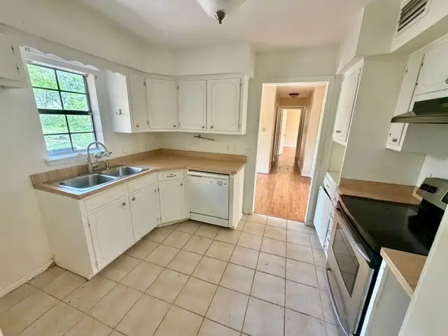 210 W Houston Street, Leonard, TX 75452 - #3