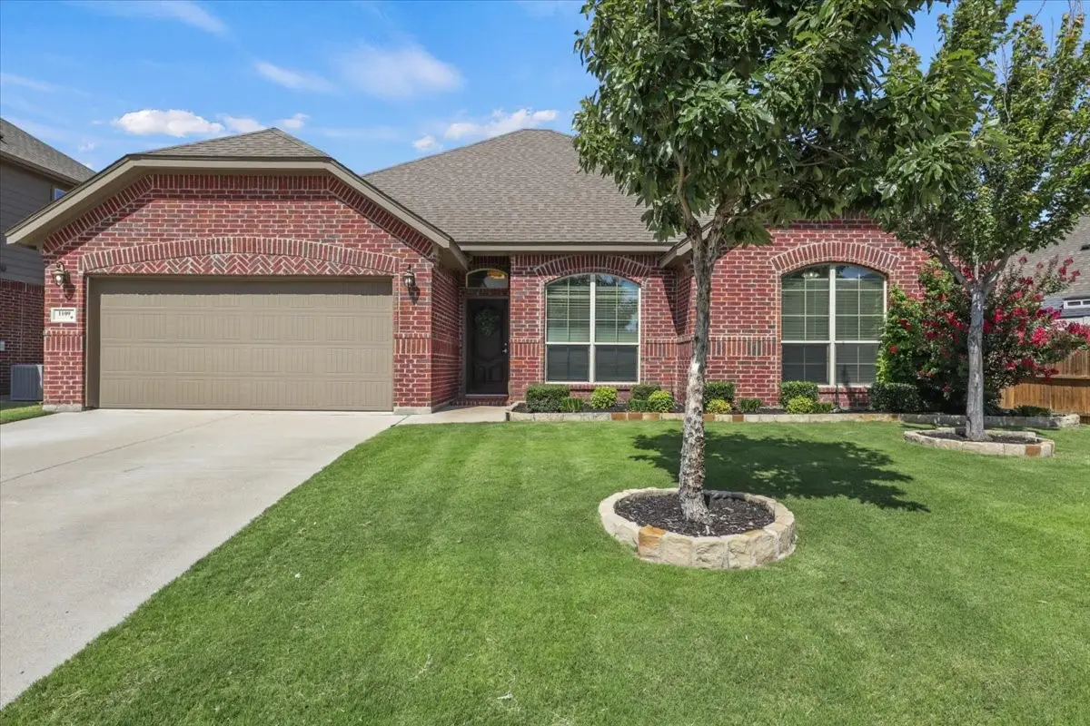 1109 Nottingham Trail, Saginaw, TX 76179 - #1