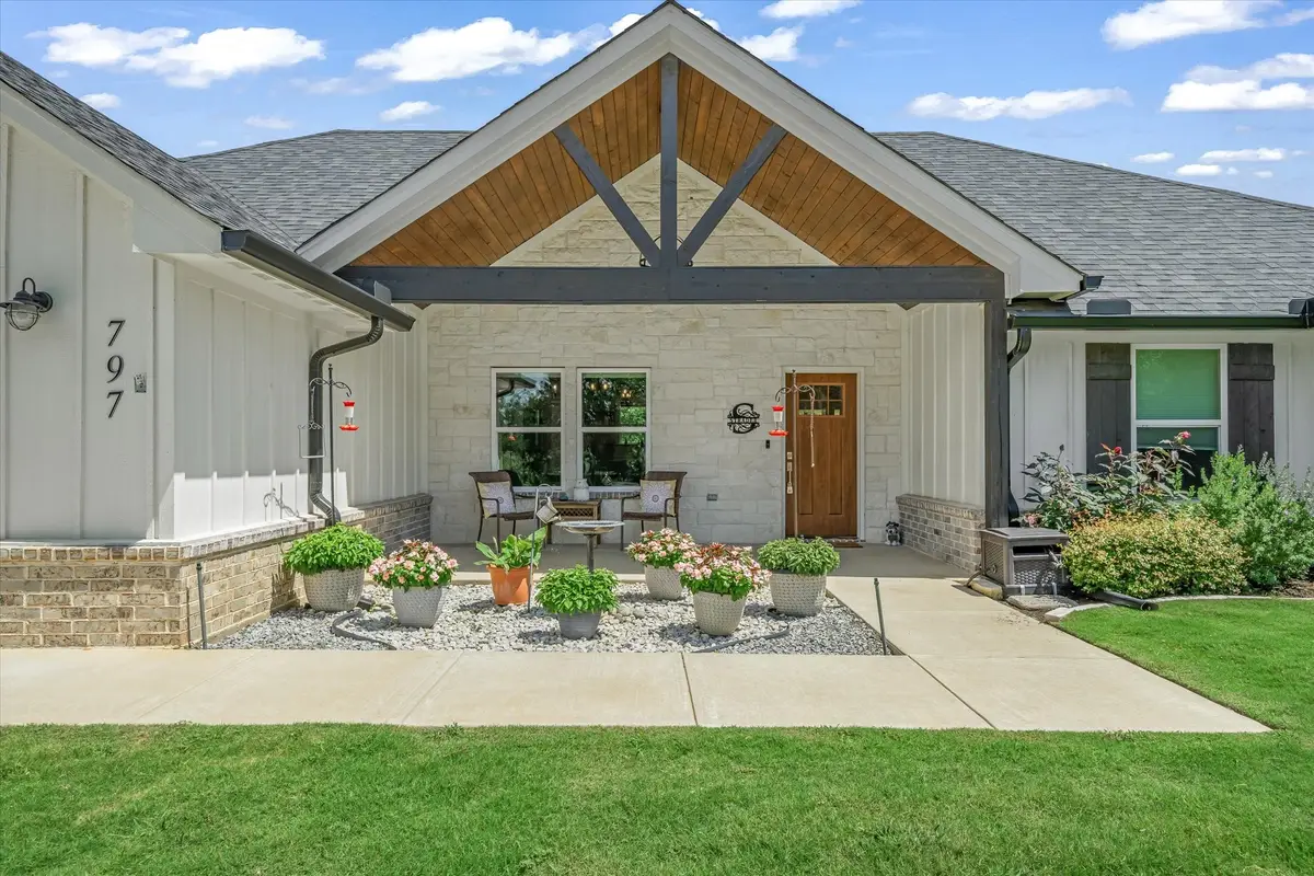 797 Oklahoma, Van, TX 75790 - #1