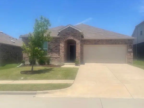 1813 Trace Drive, Aubrey, TX 76227