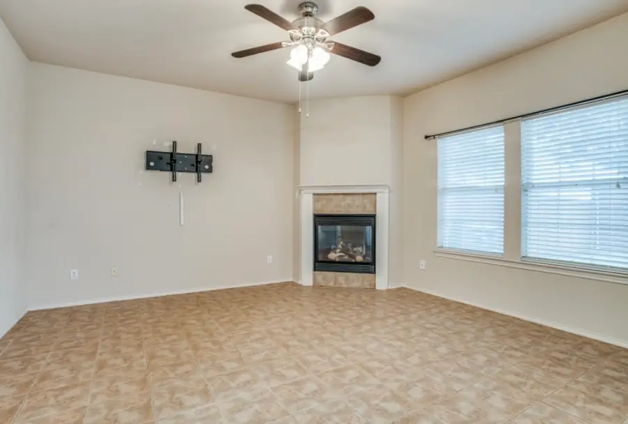 187 Castleridge Drive #B, Little Elm, TX 75068 - #2