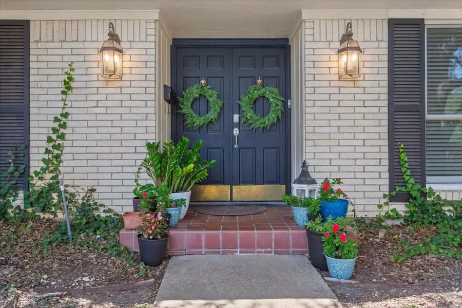 2649 Woodmont Circle, Waco, TX 76710 - #2