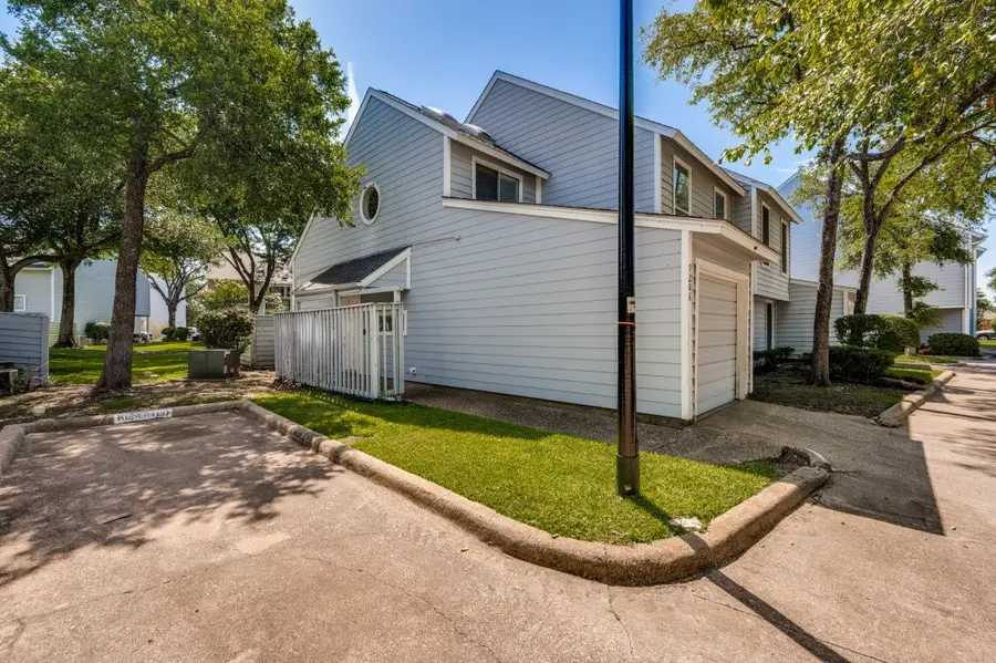 9206 Rodeo Drive, Irving, TX 75063 - #2