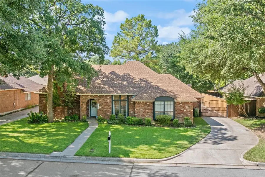 3709 Danbury Drive, Arlington, TX 76016 - #2