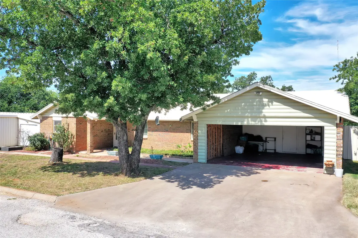 120 Brad Street, Jacksboro, TX 76458 - #1
