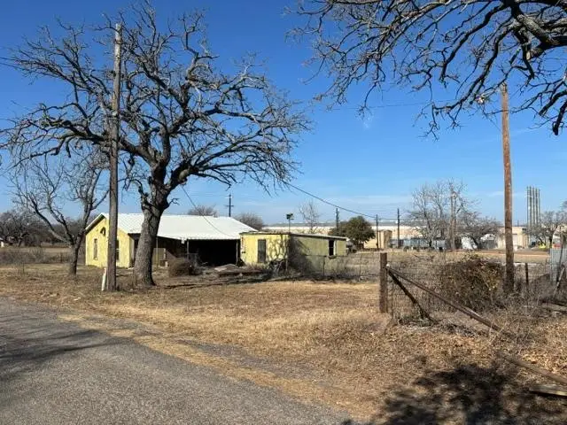 501 E 19th Street, Cisco, TX 76437 - #3