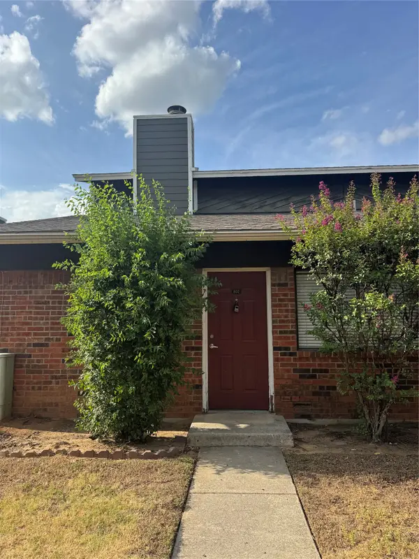 1122 Millview Drive #802, Arlington, TX 76012