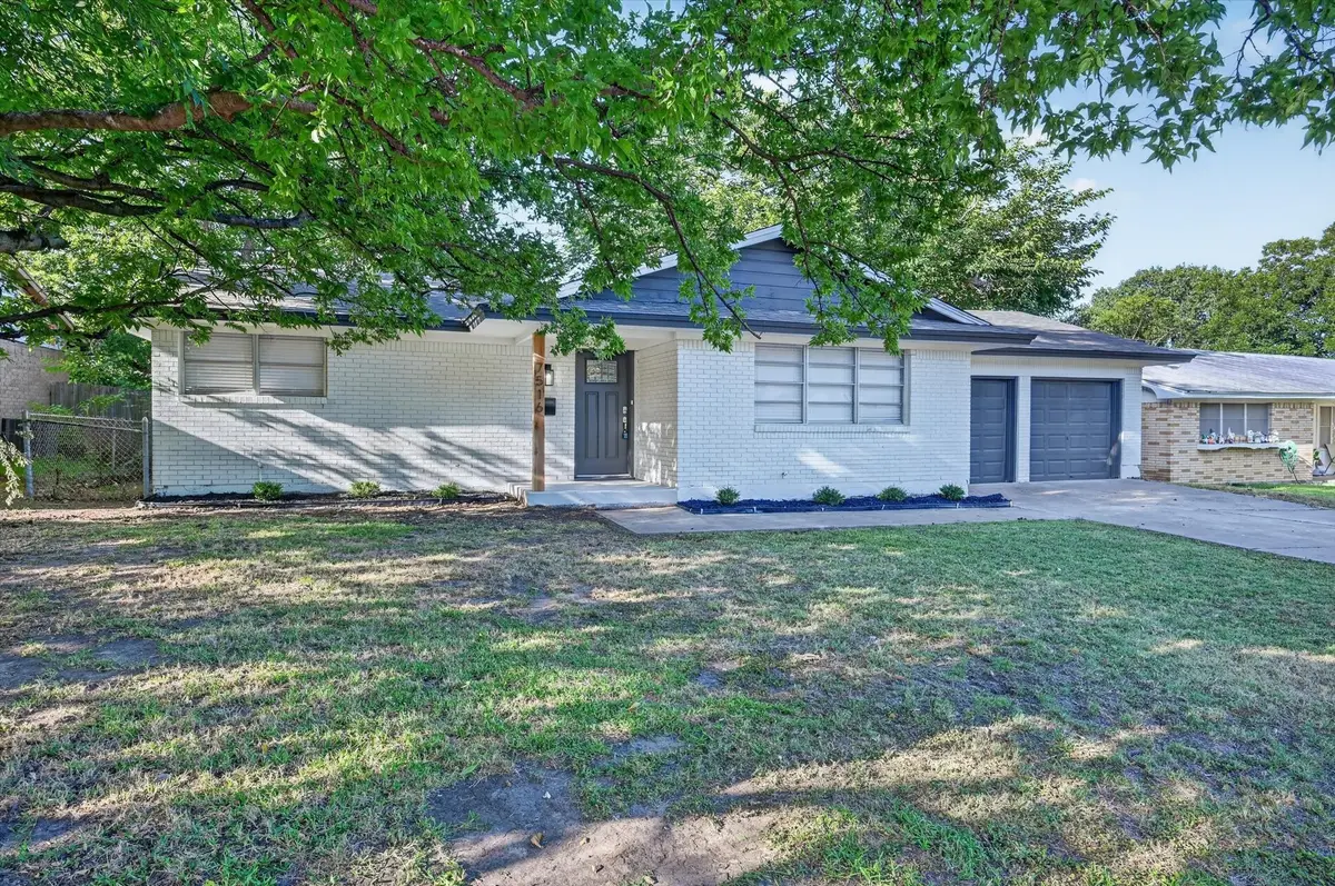 7516 S College Circle, North Richland Hills, TX 76180 - #1