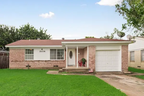 1604 Summit Street, Mesquite, TX 75149