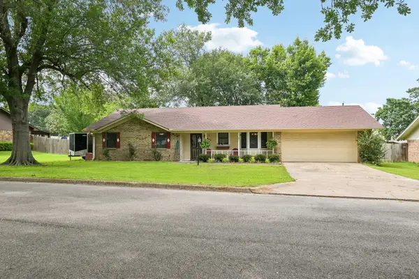944 Moore Street S, Sulphur Springs, TX 75482