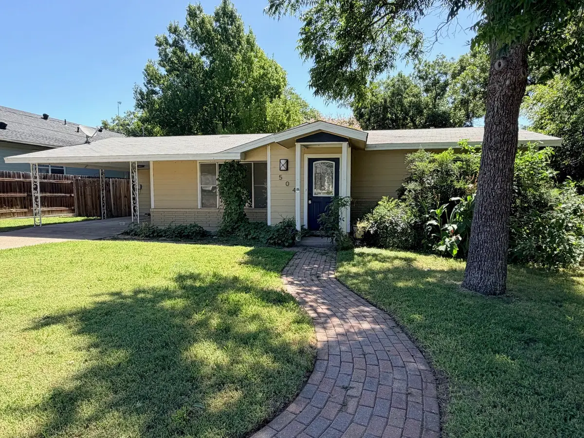 504 N Elm Street, Comanche, TX 76442 - #1