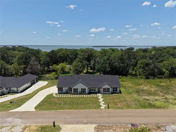206 Splitrail Drive, Mabank, TX 75143