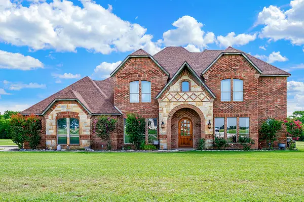 1132 Shadow Lakes Drive, Wills Point, TX 75169