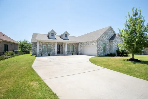 1305 Carnoustie Drive, Ennis, TX 75119