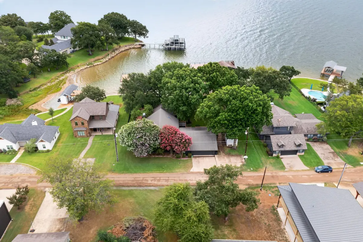 305 Rock And Roll Lane, Mabank, TX 75156 - #1