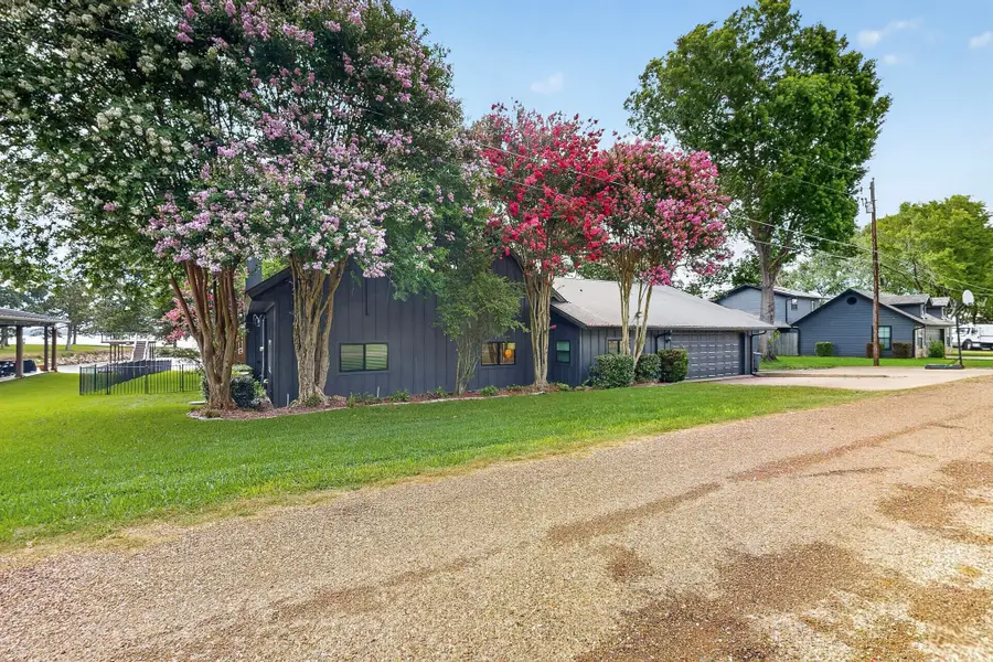 305 Rock And Roll Lane, Mabank, TX 75156 - #2