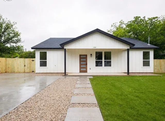 1319 Brady Avenue, Brownwood, TX 76801 - #1