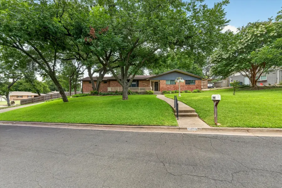 9700 Brookwood Circle, Woodway, TX 76712 - #3