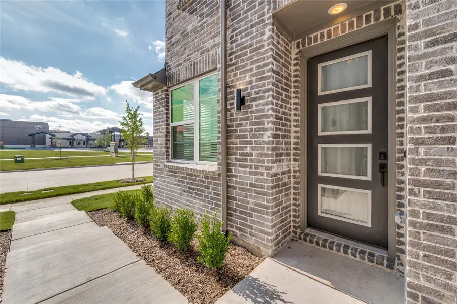 4553 Lamplights Drive, Celina, TX 75078 - #2