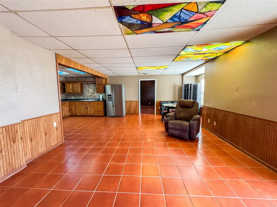 705 N Avenue E, Haskell, TX 79521 - #3