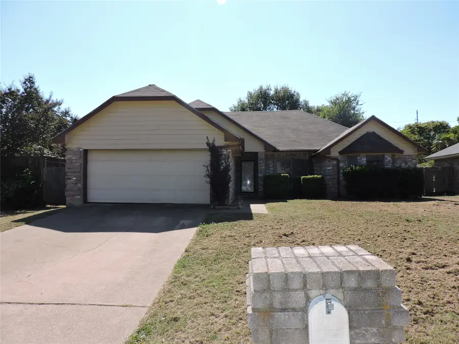 224 Timber Creek Drive, Burleson, TX 76028 - #3