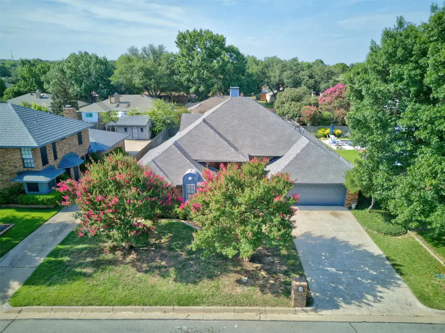 604 Gunnison Drive, Arlington, TX 76006 - #2
