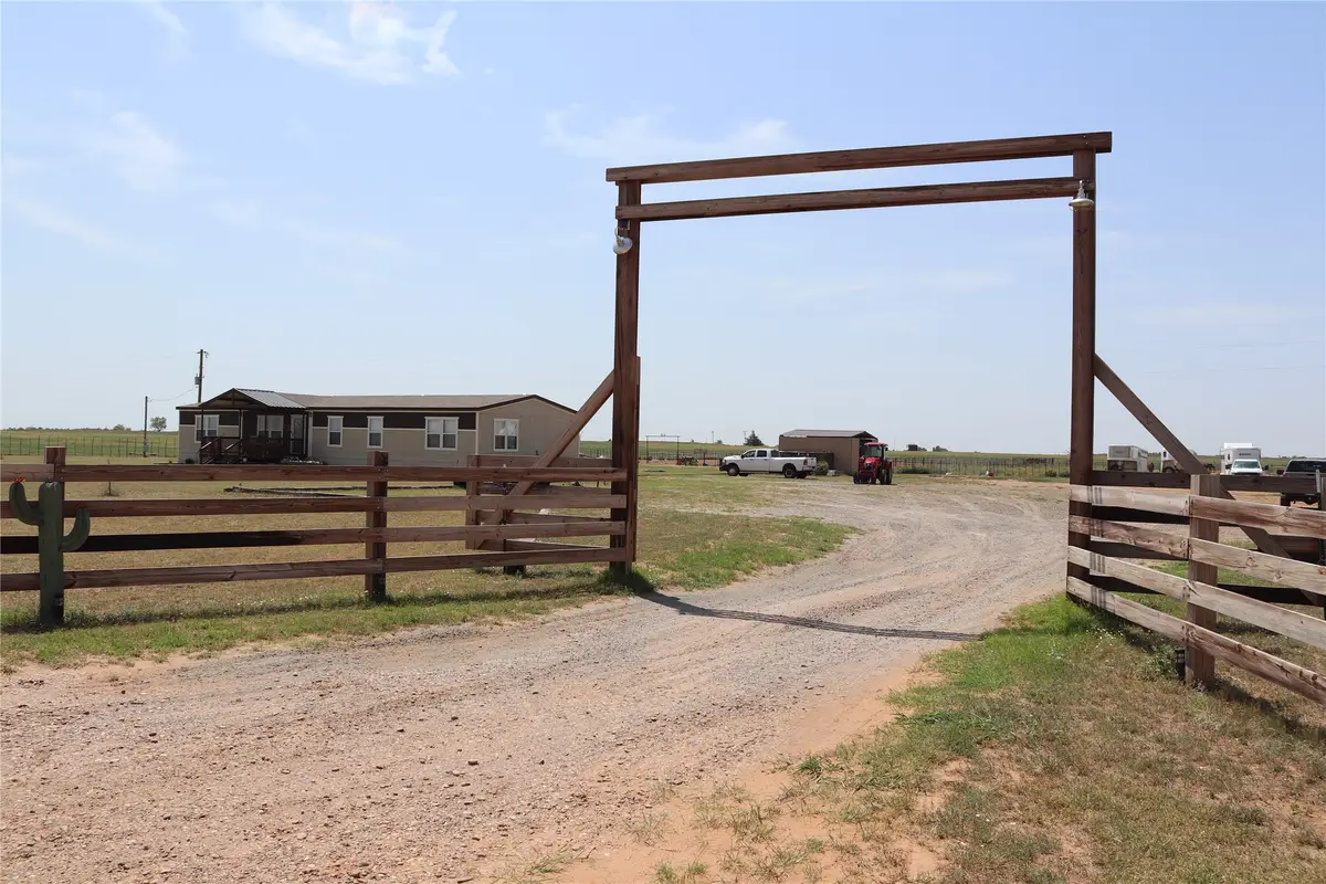 9315 Cr 106 W, Vernon, TX 76384 - #1