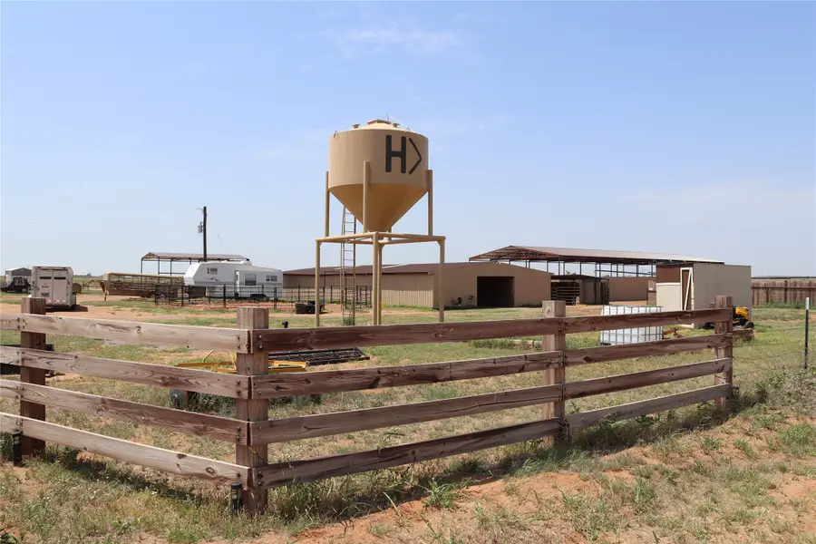 9315 Cr 106 W, Vernon, TX 76384 - #2