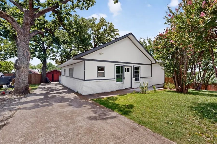 908 W Heron Street, Denison, TX 75020 - #2